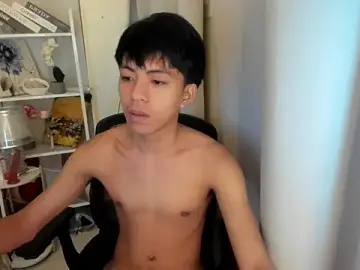 Stripchat Free Live Porn of davincihugecock
