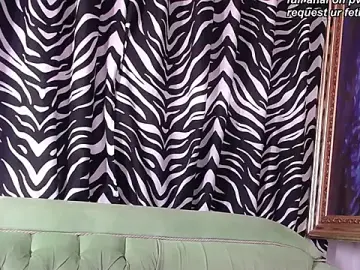 Stripchat Live Sex of mia_beatles