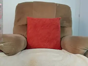 Stripchat Nude Webcam of selfsuckqueen_