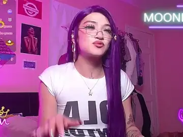 Stripchat Live Porn of moonfiredancer