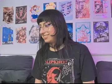Stripchat Sex Cam of snowblack_