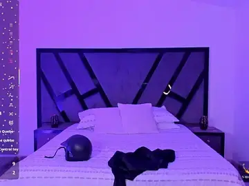 Stripchat Sex Cam of CamilaHarperr_