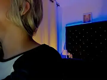 Stripchat Nude Webcam of BellaRoge