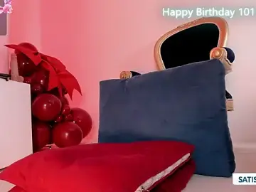 Stripchat Free Porn Cam of JESSI_NAOMI
