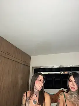 Stripchat Free Live Porn of sweet_karinpaz777