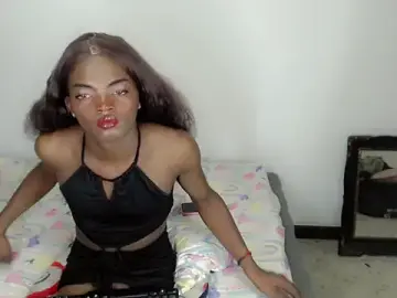 Stripchat Live Sex Cam of kenia_nihiara