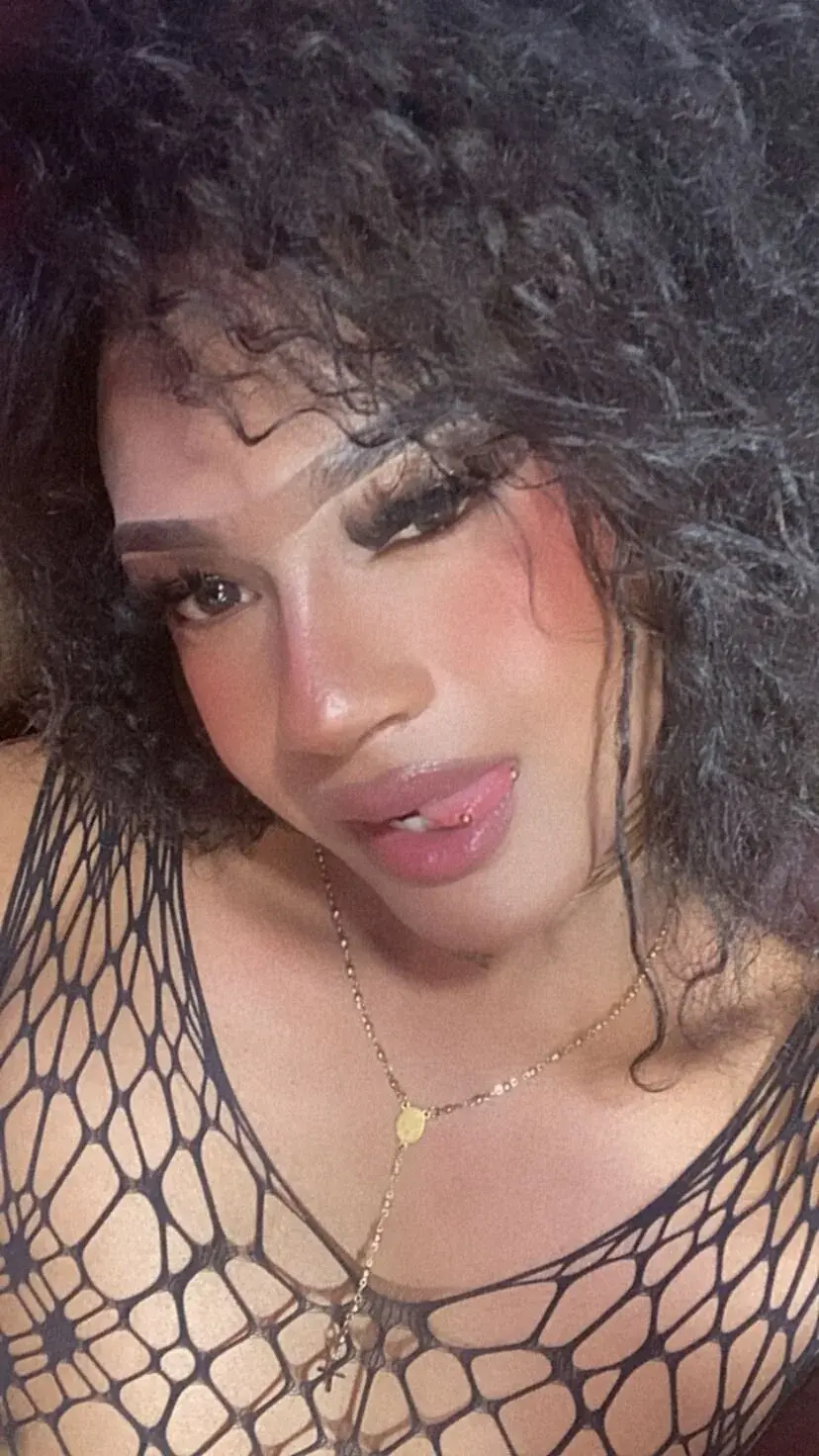 kiara_gomez__