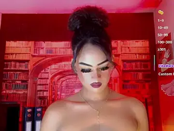 Stripchat Best live sex cam show of kiara_gomez__