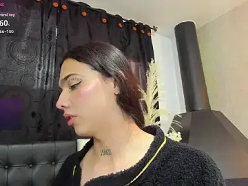 Stripchat Adult Webcam of Almaazz