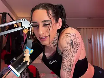 Stripchat Watch Live Sex Cams of xoFrankie