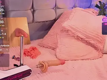 Stripchat Best live sex cam show of housegirl_bigcock
