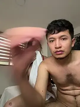 Stripchat Private Sex Chat of Julian_victoriacollins