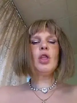 Stripchat Sex Cam of TsPostophere