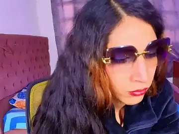 Stripchat Live Sex Cam of nikol_sexxx