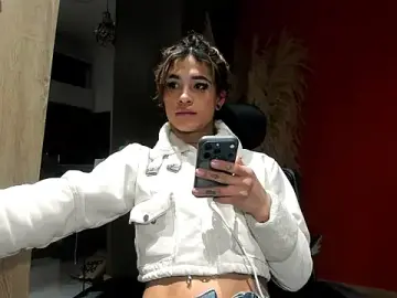 Stripchat Best Webcam of stormytt_