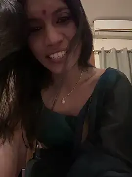 Stripchat Watch Live Sex Cams of DarlingJenny22