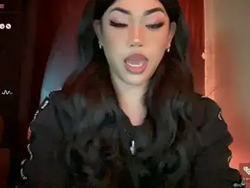 Stripchat Free Porn Cam of madam_agnes1