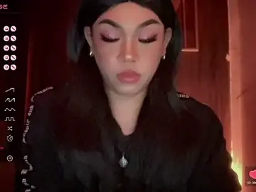 Stripchat Free Live Porn of madam_agnes1