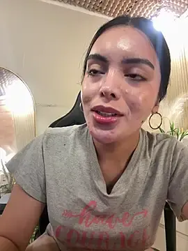 Stripchat Live Sex Cam of TS-SimplyTheBest