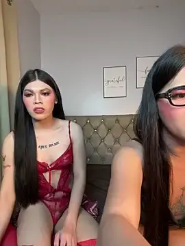 Stripchat Free Porn Cam of DanikaLovve