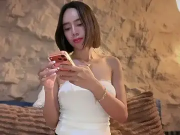 Stripchat Nude Webcam of GenesisCastillano