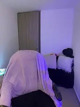 Stripchat Free Porn Cam of paola091