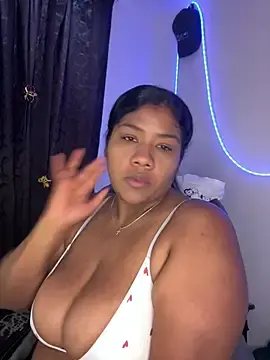 Stripchat Live Sex of paola091