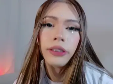Stripchat Free Porn Cam of raven_li01