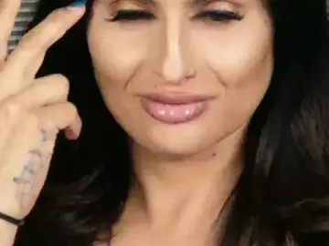 Stripchat Live Sex Cam of xprettysmilex