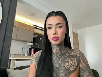 Stripchat Nude Webcam of belllbonniie