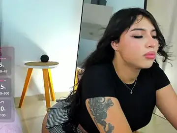 Stripchat Watch Live Sex Cams of hollyprincess_2
