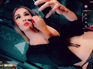 Stripchat Watch Live Sex Cams of CharlotteBigCock