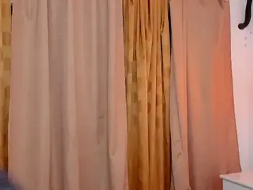 Stripchat Live Porn of _ISALITTLESTAR_