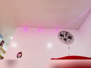 Xlovecam Adult Webcams of MistressHuggecock