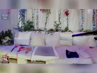 Xlovecam Live Porn of KarolElegance
